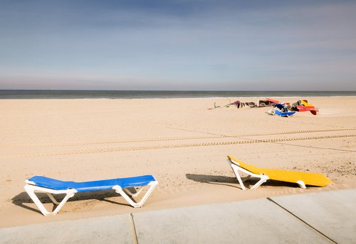 Den Haag Beach Off Season II by Tom Hanslien