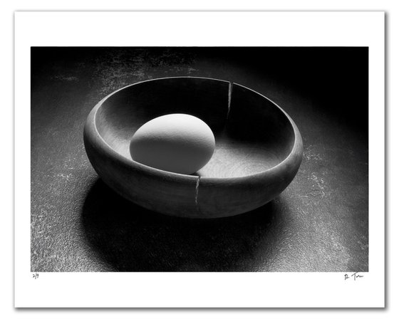 Still life #350 (Cracked Bowl)