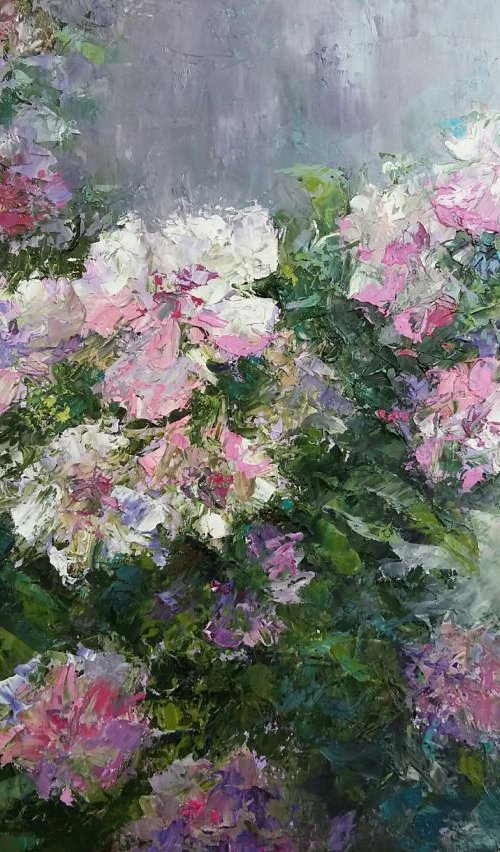 Flowers oil painting by Larissa Uvarova