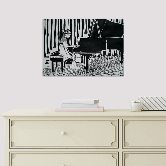 Girl play piano / 42 x 29.7 cm