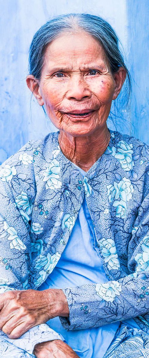 THE BLUE LADY OF HOI AN. by Andrew Lever