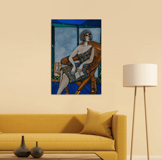 The woman in the balcony