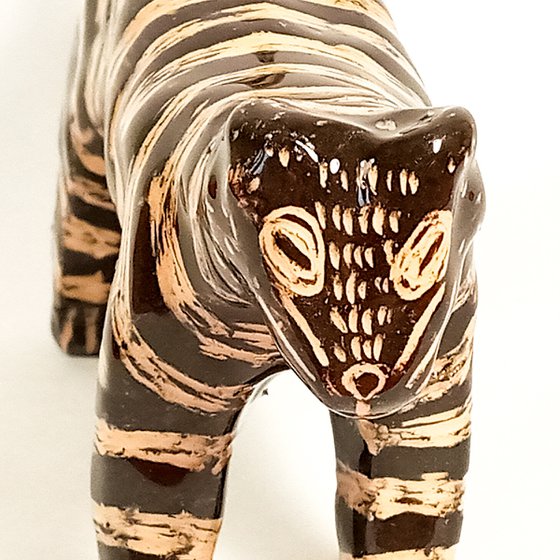 Ceramic sculpture Tiger 14х8.5х5 cm