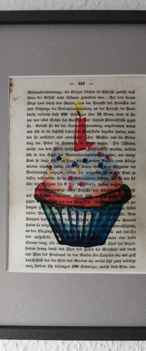 Unique print on antique book page 15x23cm. Art Print Retro Art Print. Small format gift. Cupcake vintage. Upcycling wall decoration by Olga David
