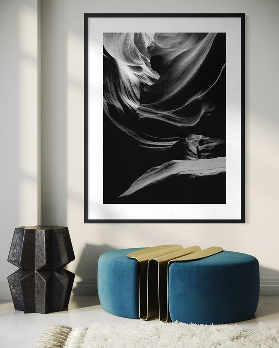 Contours of Time V — Veiled Current