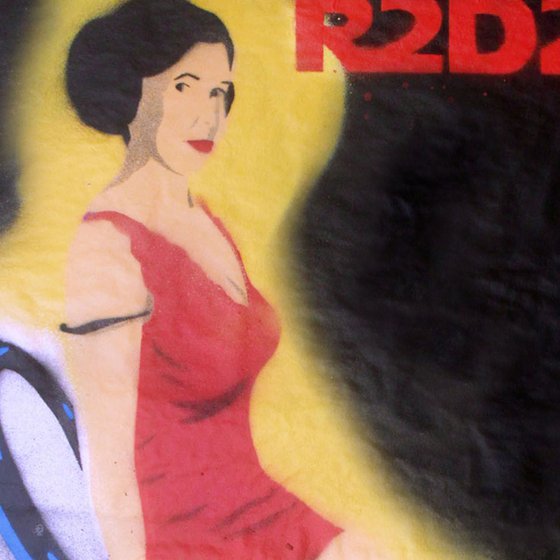 R2D2P (BLACK ON AN URBOX).