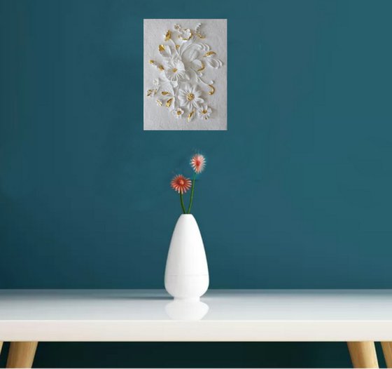 sculptural wall art "Flower composition with gold"