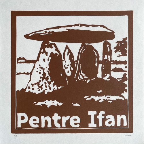 Pentre Ifan I by Paul Rickard