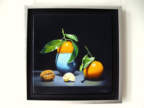 Clementines with Chinese tea cup