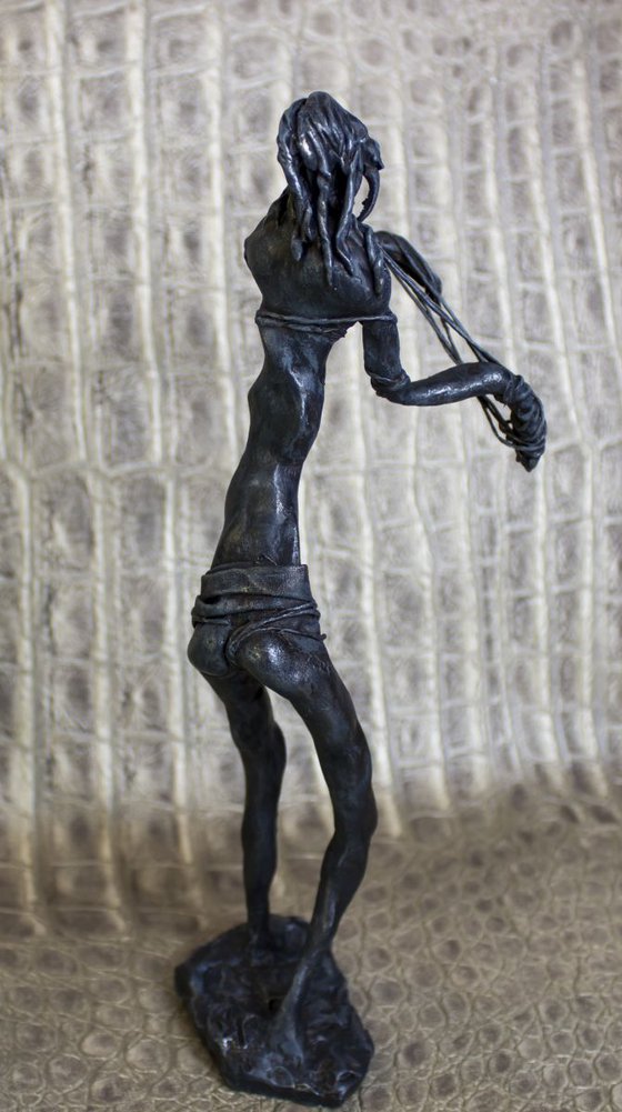 Sculpture mixed media Parca Maurtia