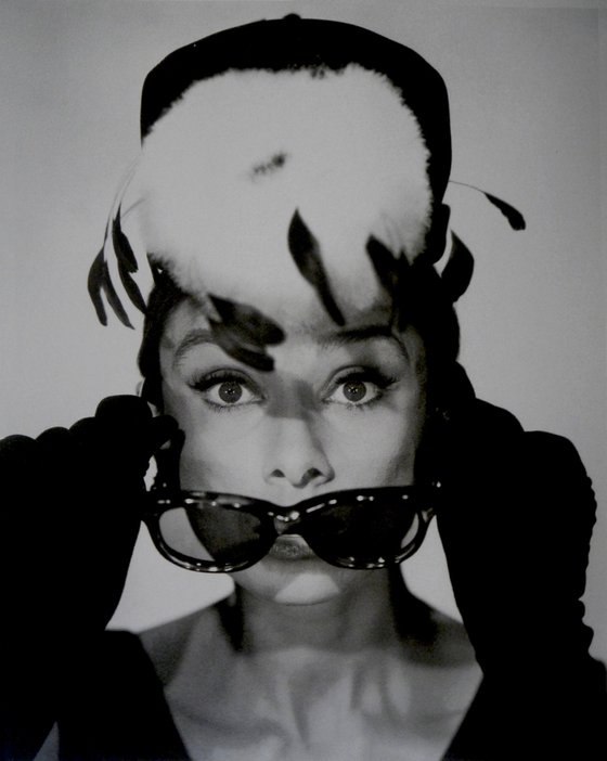 Audrey Hepburn-Silver