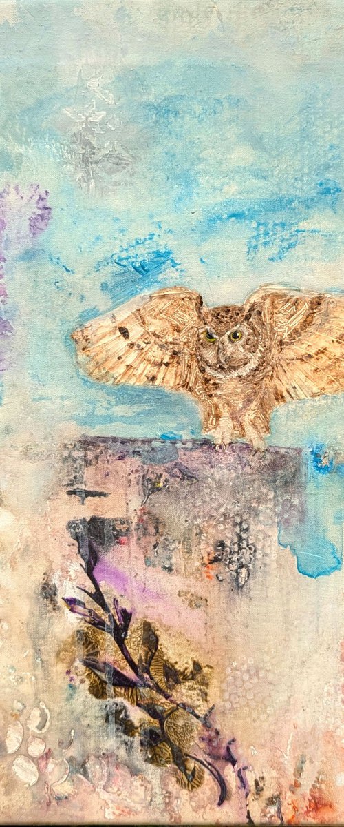 Dreamy owl in a floral by Wowhawk
