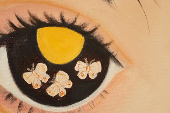 Light in the Pupils of the Eyes