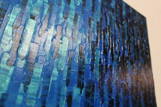 Iridescent blue gradient