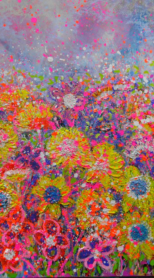 Pink Daisy Meadow by Lesley Blackburn