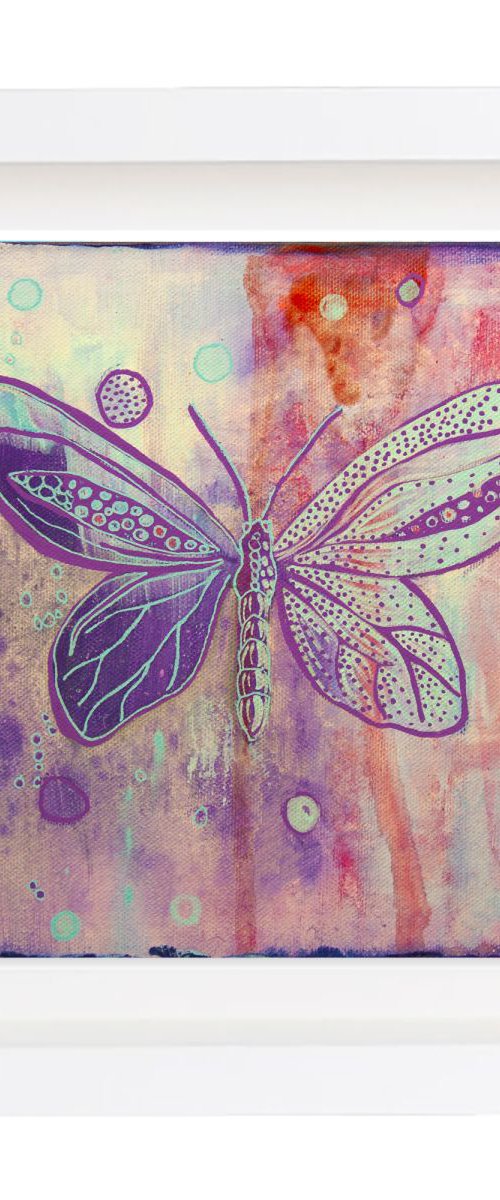 Mini moth by Suzie Cumming