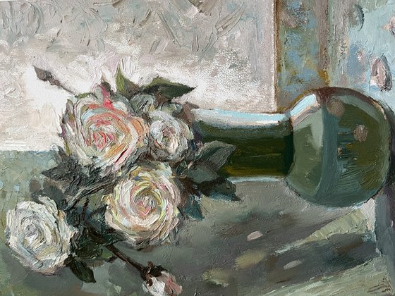 Roses in a vase, still life