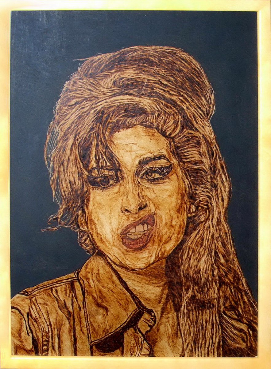 Amy by MILIS Pyrography