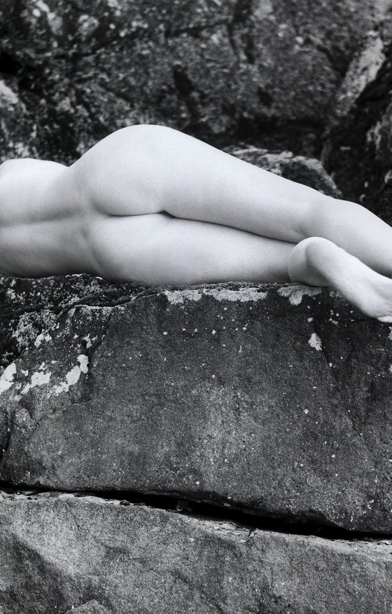 Stones. BW Nude.
