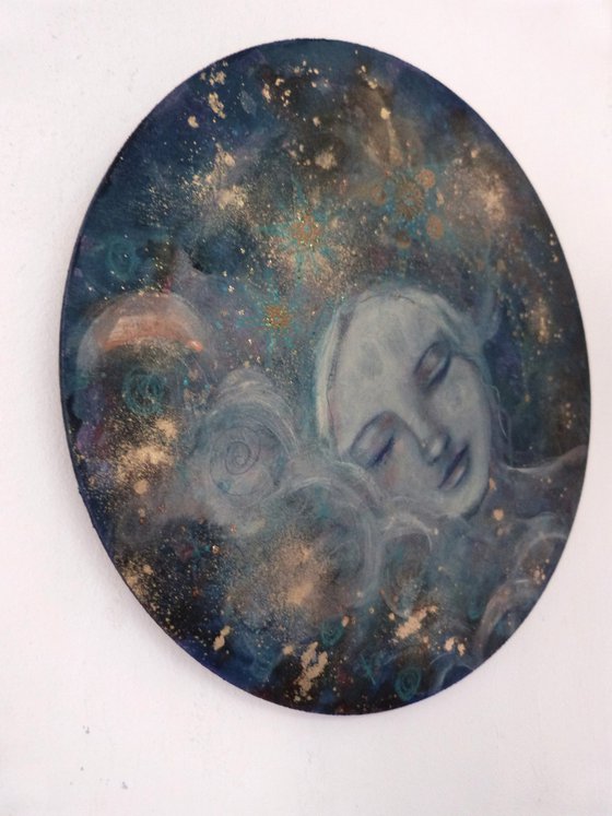 Tender Venus on wood 30 cm.