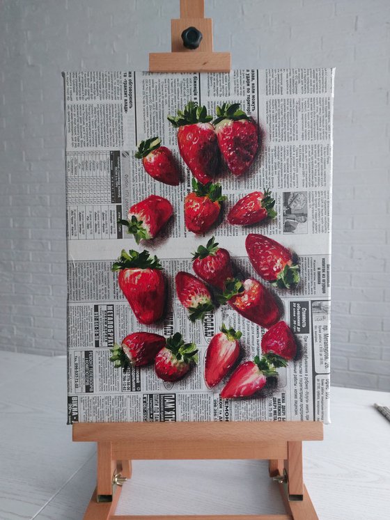 Strawberries on newspaper