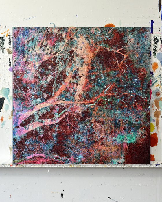 Oxidized burgundy tree leaves