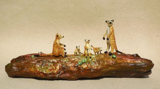 Meerkat Family Paper Sculpture