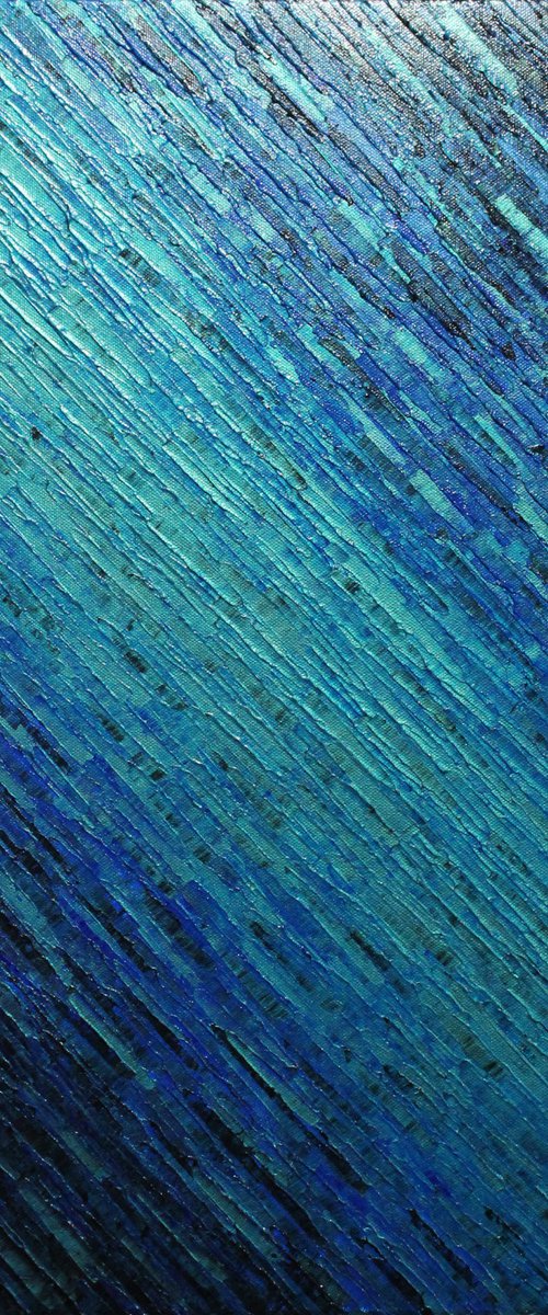Iridescent blue knife texture by Jonathan Pradillon