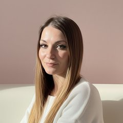 Visit Daniela Nocito shop