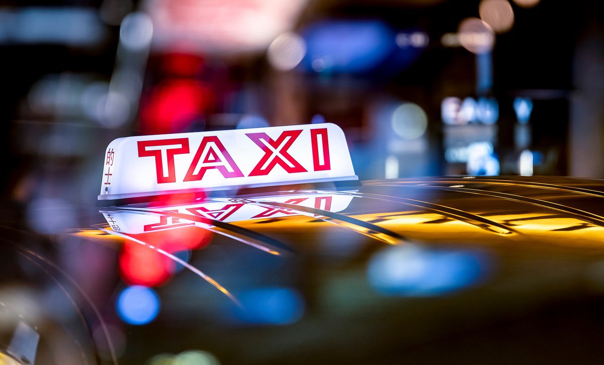 Urban And Pop Cityscapes Photograph By Sergio Capuzzimati, 24 X 15", Taxi, Original Artwork