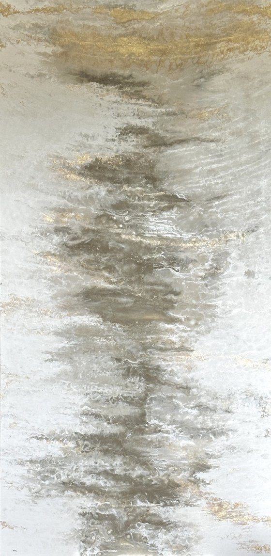 Soufflé - Champagne Silver Vertical Abstract.