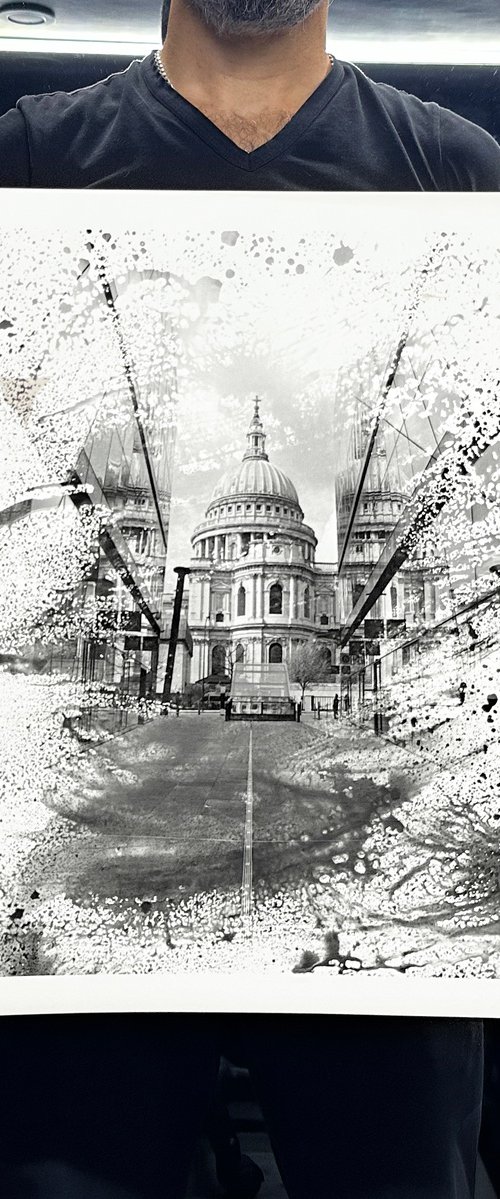 St Paul's Reflections - 2 of 8 by Giacomo Mantovani