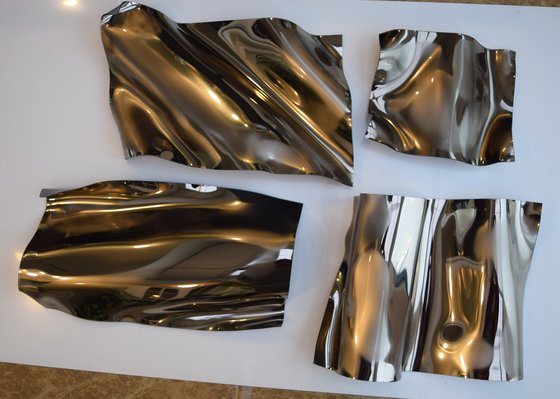Scattered leaves In Bronze