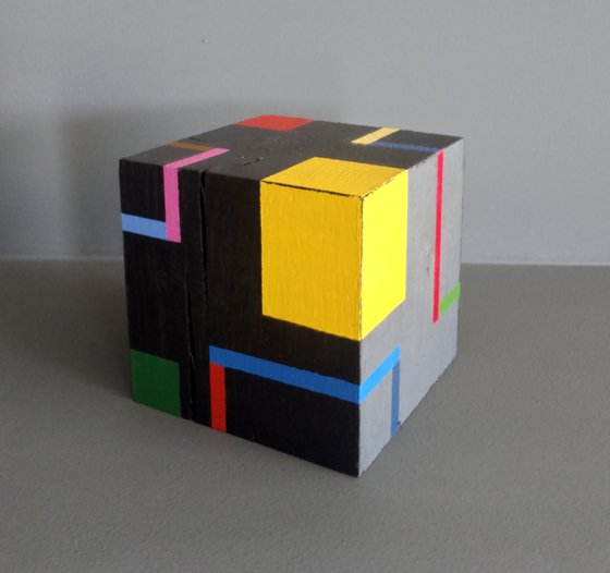 Cube b