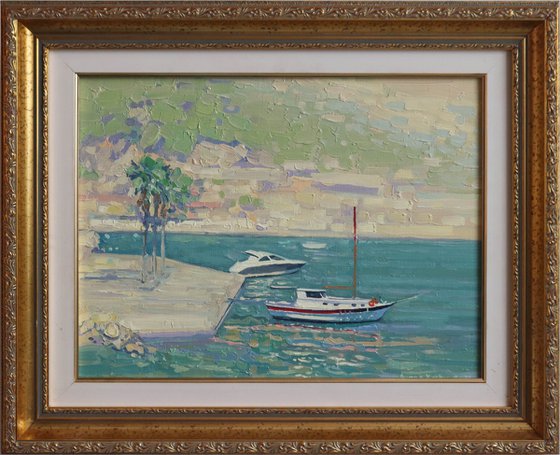 Midday at the port of Turunc