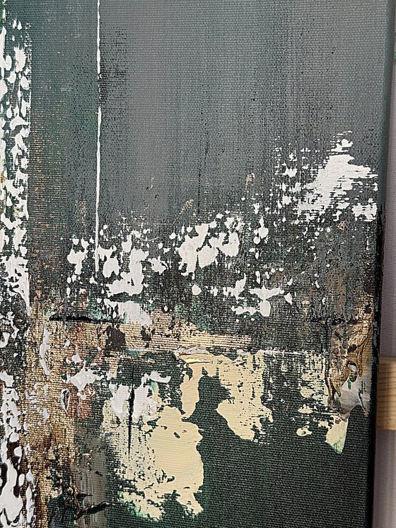Emerald Mist. Bronze gold