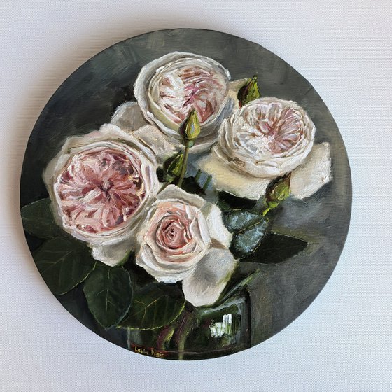 Pink roses round still life