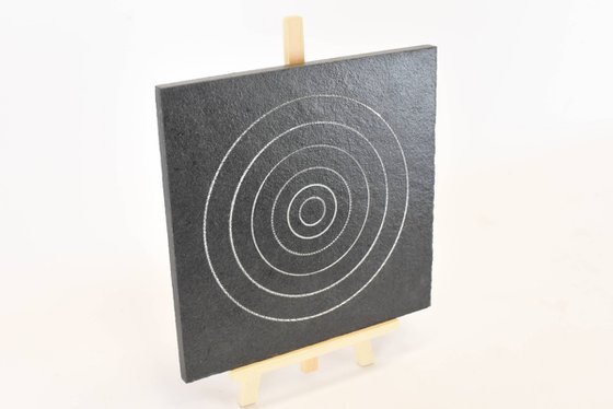 SILVERY CIRCULAR TRACES
