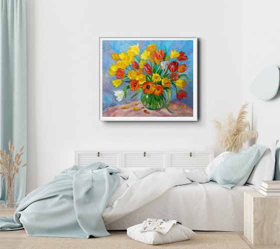 Colorful tulips in a vase