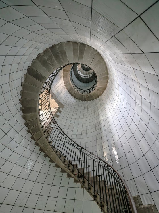 INSIDE THE LIGHTHOUSE