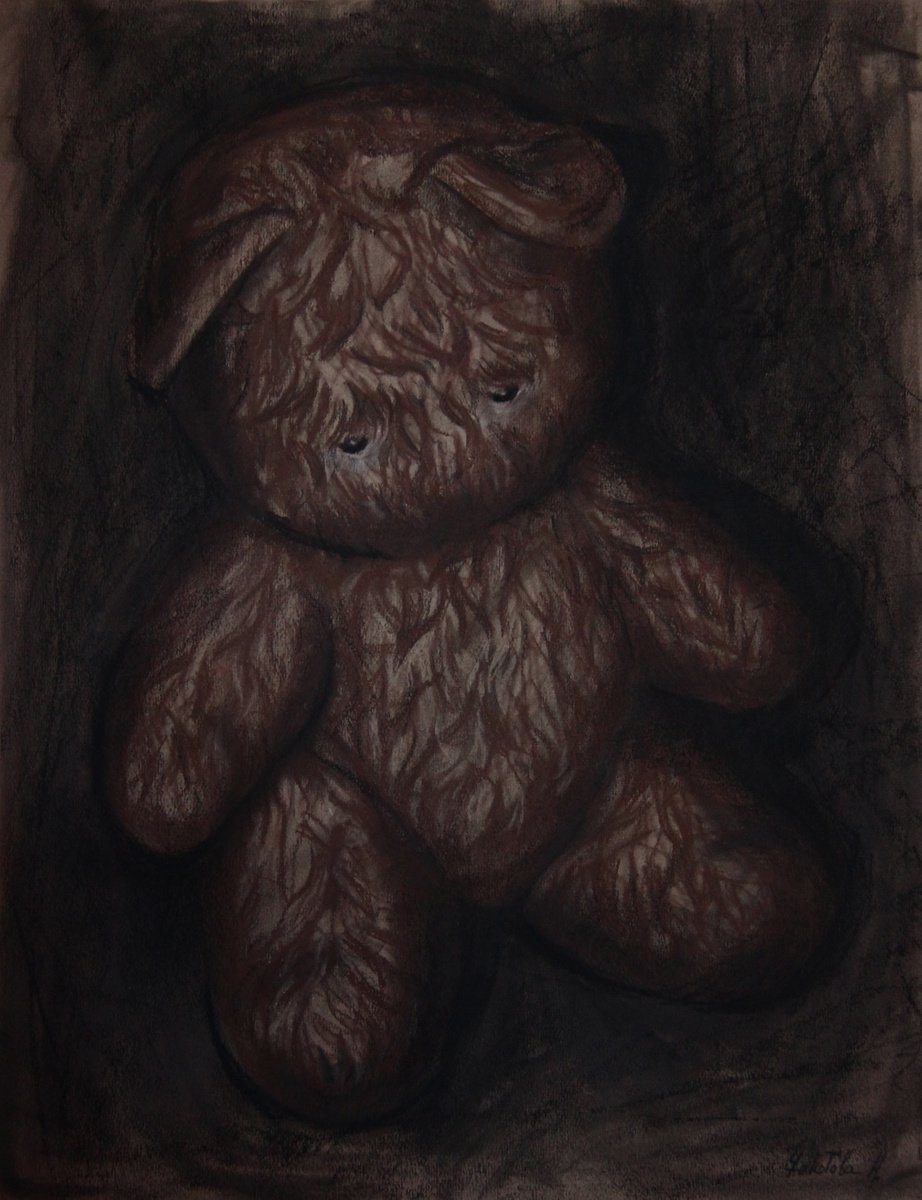 Old sad bear by Natalia Chekotova