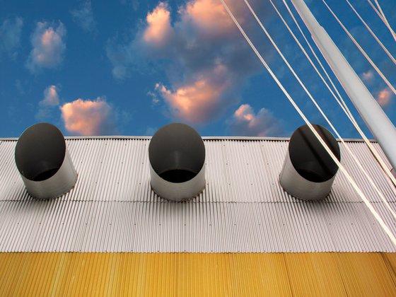 THREE WINDOWS TO THE VIVID SEA