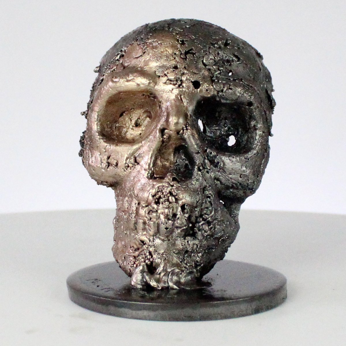 Skull 101-21 by Philippe Buil