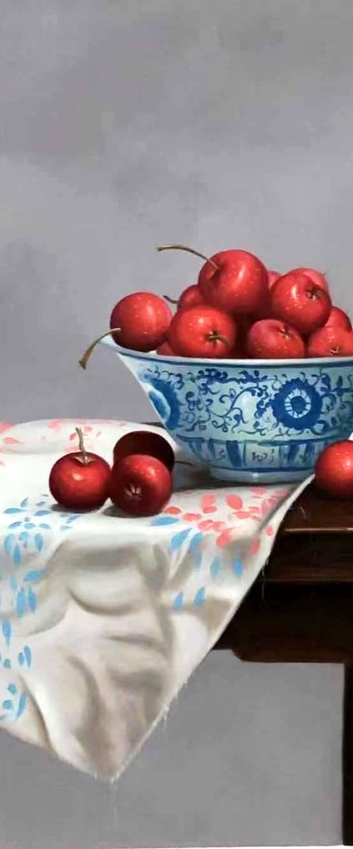 Still life:haws in the China bowl by Kunlong Wang