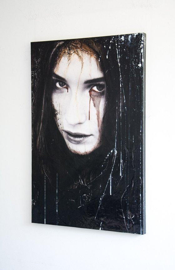 "Cry no more" (75x50x2.5 cm) - Unique portrait artwork on wood (abstract, portrait, gold, original, resin, beeswax, painting)
