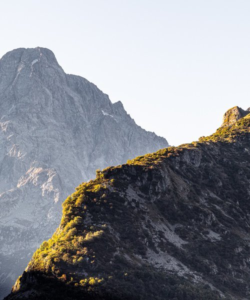 Premiers rayons de soleil sur l'aiguille de la Farsaille by Rémi Carbonaro