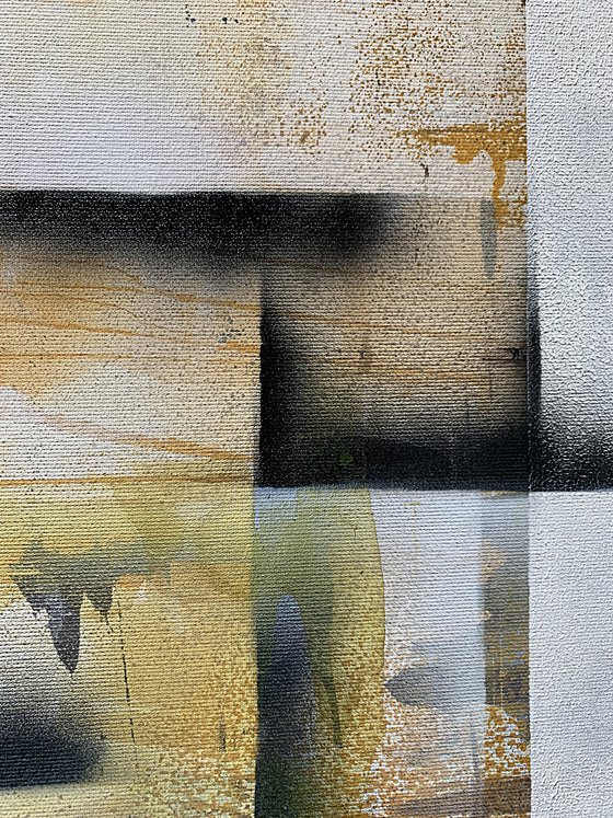 Golden ochre Intersection