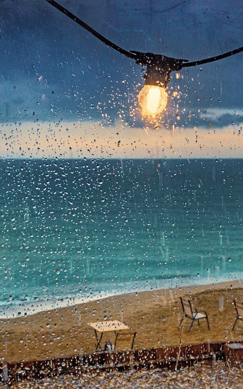 Raining on the coast. by Valerix