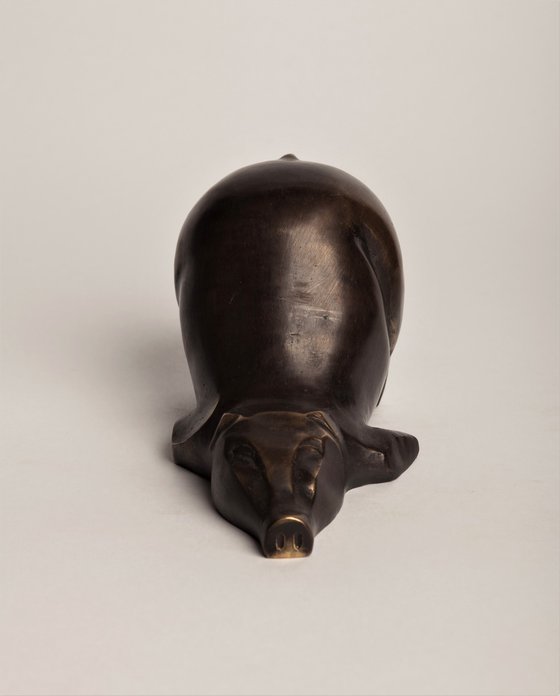 "Pig" art deco sculpture