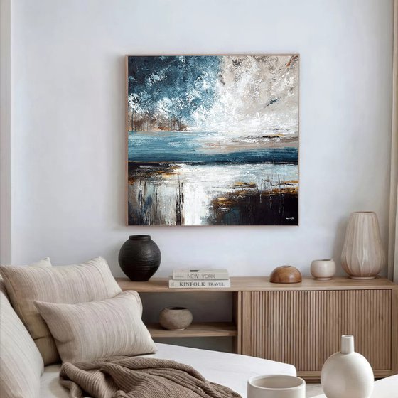 Tide Between Horizons